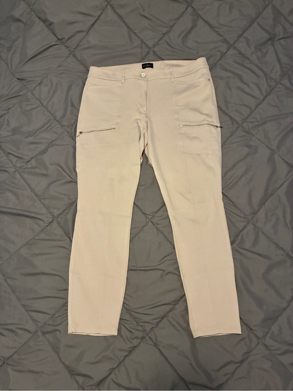 White House Black Market Cropped Zip-Pocket Ankle Pants in Light Beige